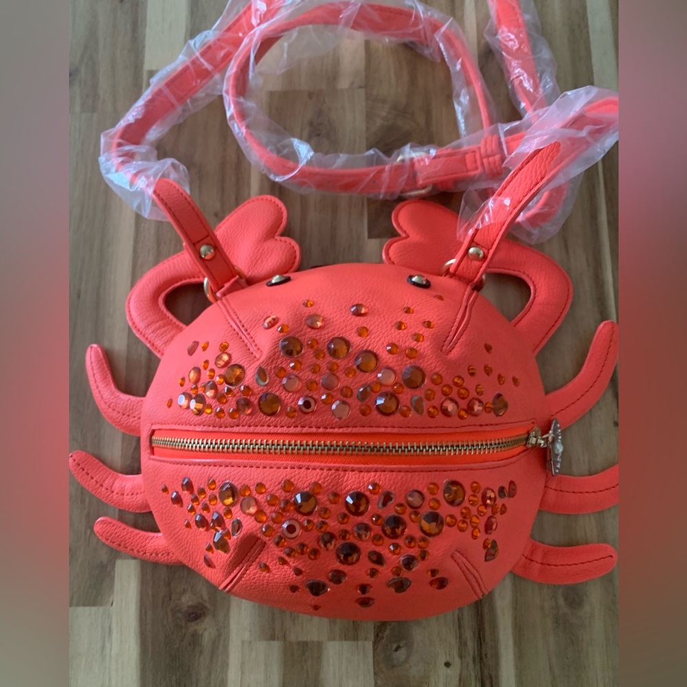 Betsey Johnson Kitsch Crabby Beach Crossbody Bag Crab purse NWOT - Picture 4 of 7